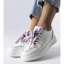 Sneakers bianche legate con nastro Pryor bianco 1