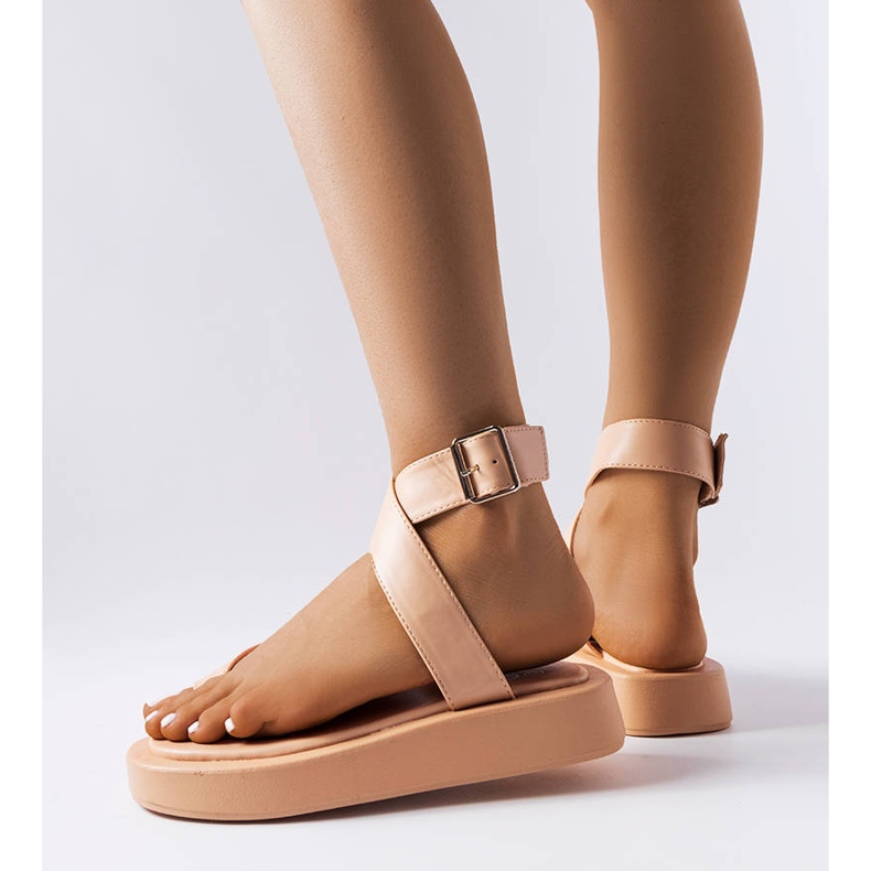 Sandali beige con plateau di Beauchamp 1