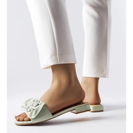Pantofole eleganti verdi con strass di Fifi verde 1