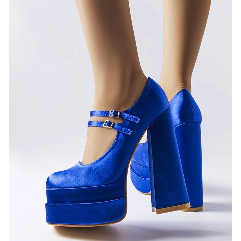 Décolleté blu con tacco alto di Gabriel 1