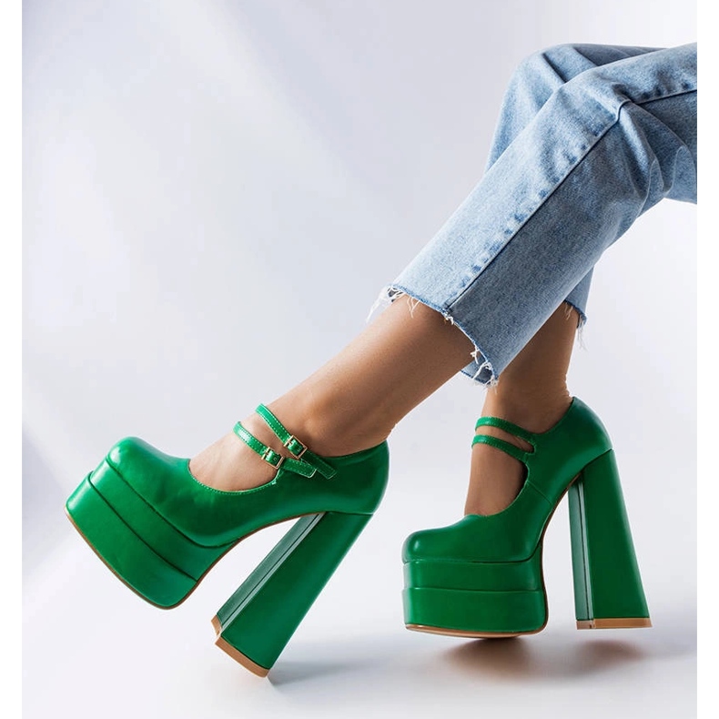 Décolleté verdi con tacco alto di Chouinard verde 1