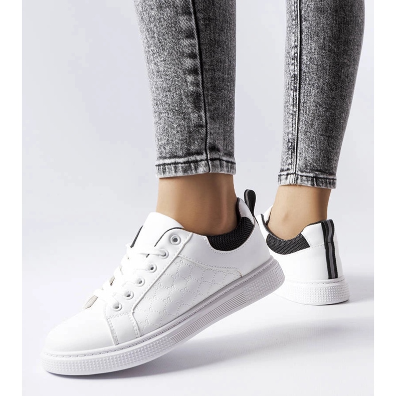 Sneakers bianche e nere con goffratura di Dreux bianca 1