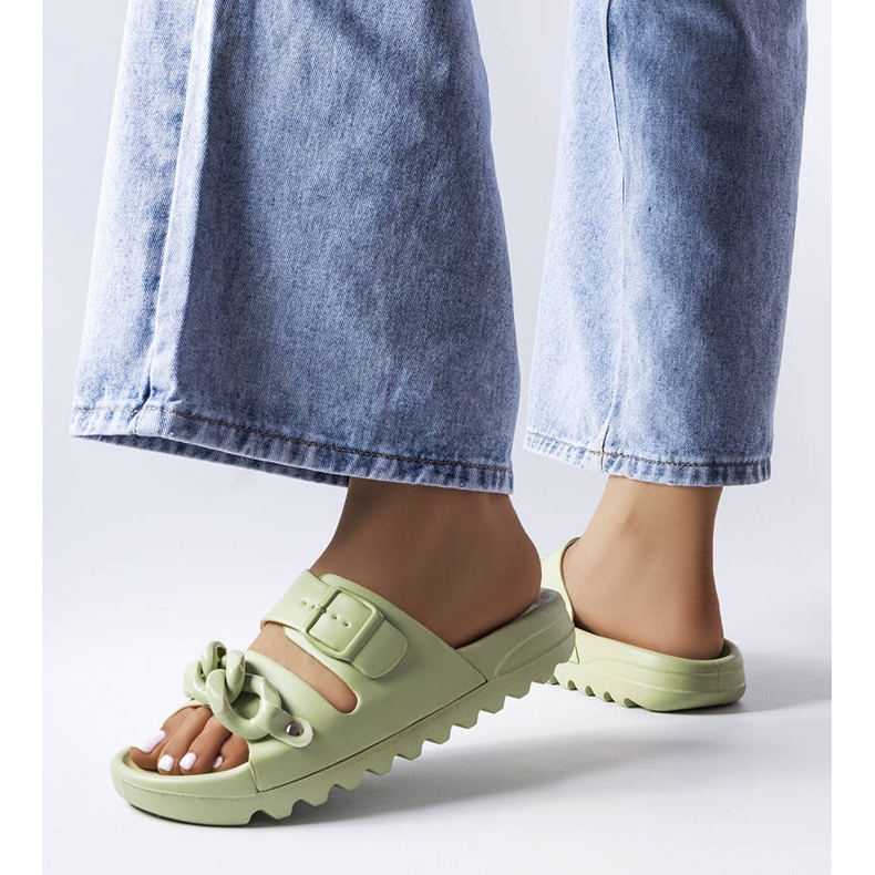 Infradito in gomma verde 2