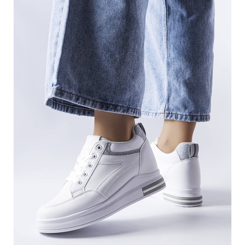 Sneakers bianche con inserti glitter di Bonevil bianca 1