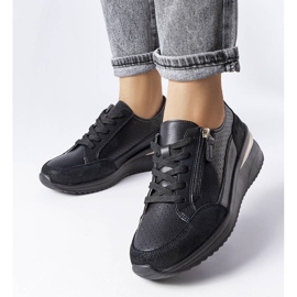 Scarpe in pelle traforata nera di Fleur nero 1