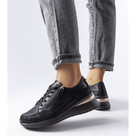 Scarpe in pelle traforata nera di Fleur nero 2