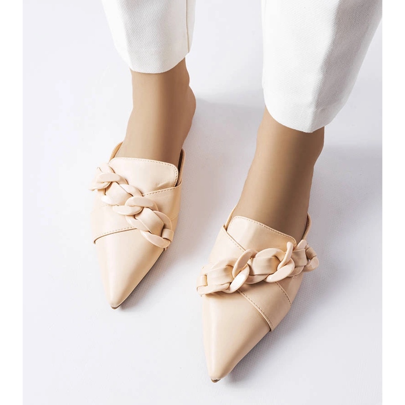 Sandali eleganti beige con catena di Patenaude 1