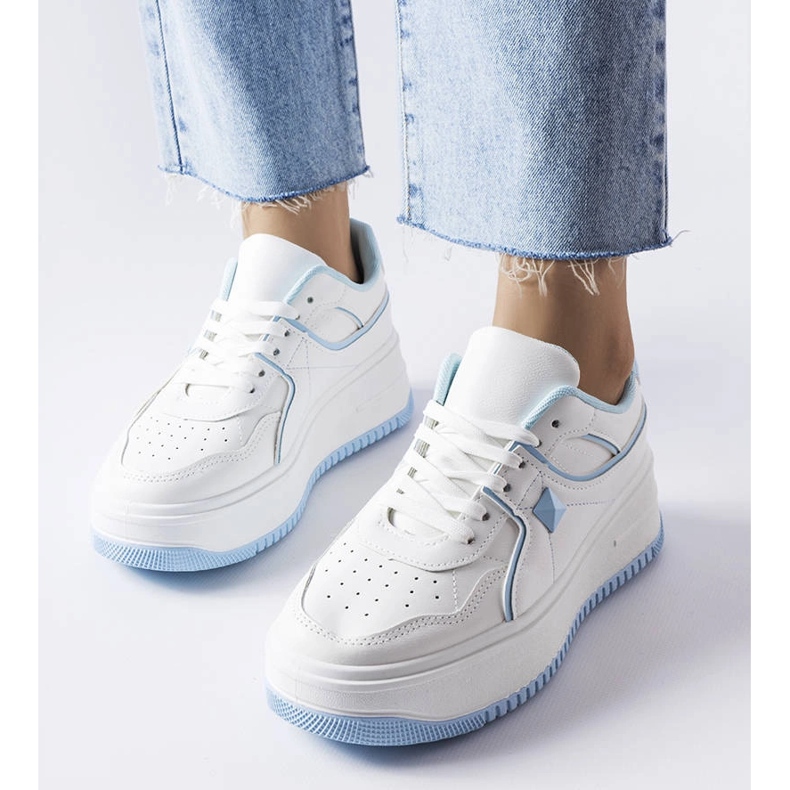 Sneakers bianche e blu sulla piattaforma Lepage bianca 1