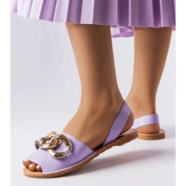 Sandali viola decorati con una catena di Germaine 1