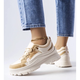Via scarpe marroni a suola bassa con protezione beige 1