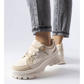 Scarpe basse beige con protezione di Via 1
