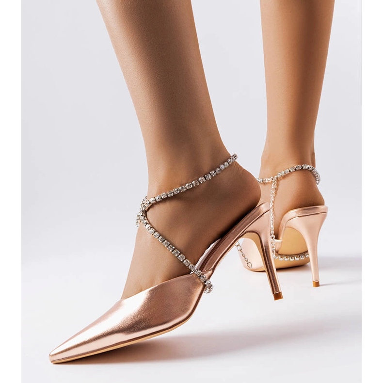 Cursori del tallone d'oro Drainer 1