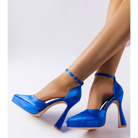 Décolleté blu con tacco alto di Lowell 1
