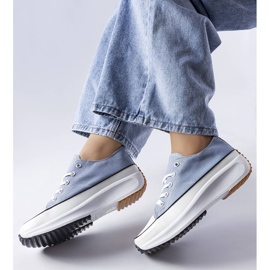 Sneakers con plateau blu di McKeylor 1