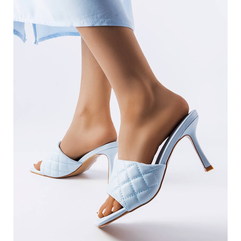 Infradito blu trapuntate di Penese 2