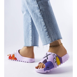 Pantofole viola con stampe 2