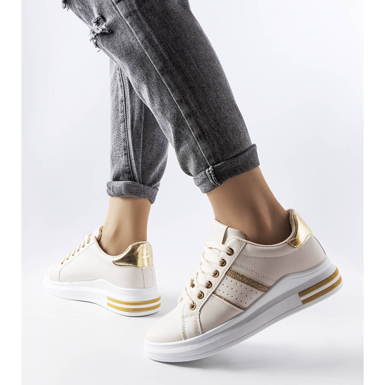 Sneaker beige con plateau di Lanoie 1
