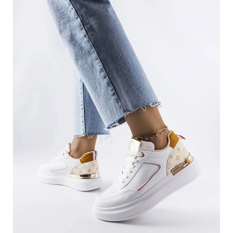 Sneakers bianche con inserti beige di Margarita bianco 1