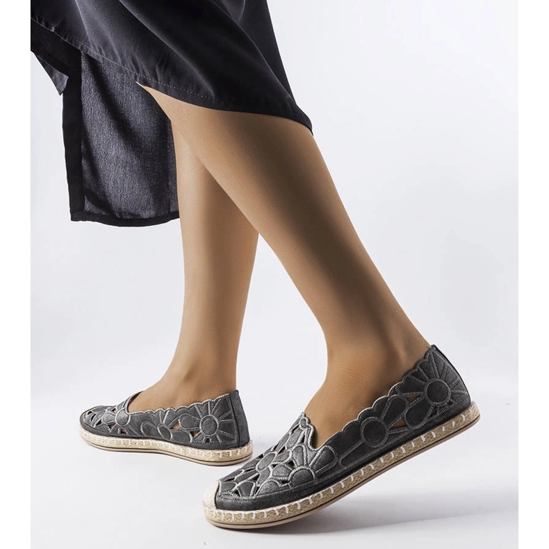 Espadrillas traforate grigie di Lamarre grigio 1