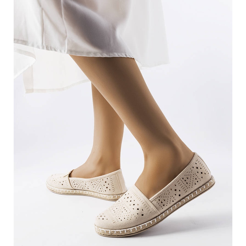 Espadrillas traforate beige di Augusta 1