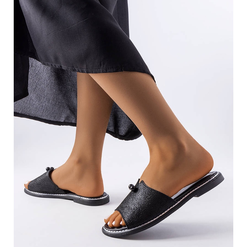 Sandali neri metallizzati con perle di Frederi nero 2