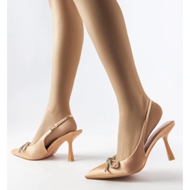 Tacco beige con fiocco Wildrose 1