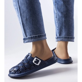 Ciabatte in gomma traforata blu navy di Peverell 1