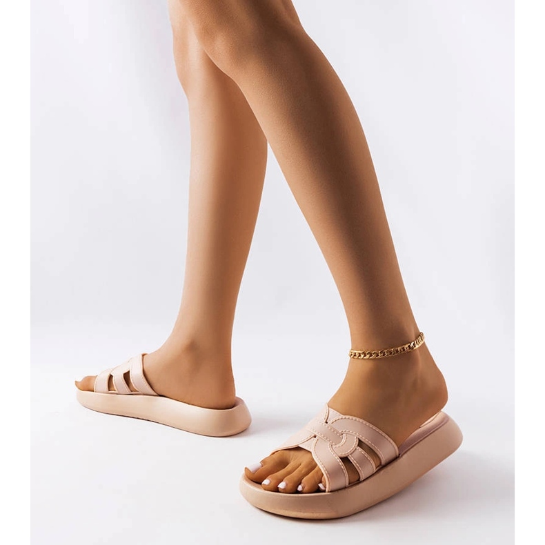Pantofole in gomma beige di Coudert 1