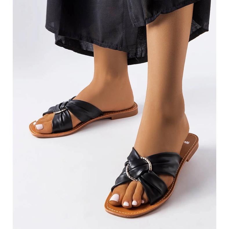 Eleganti pantofole nere di Belisarda nero 1