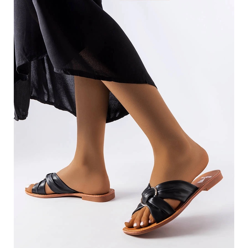 Eleganti pantofole nere di Belisarda nero 2