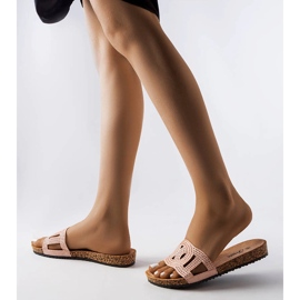 Scivoli rosa decorati con getti Lagacé 2