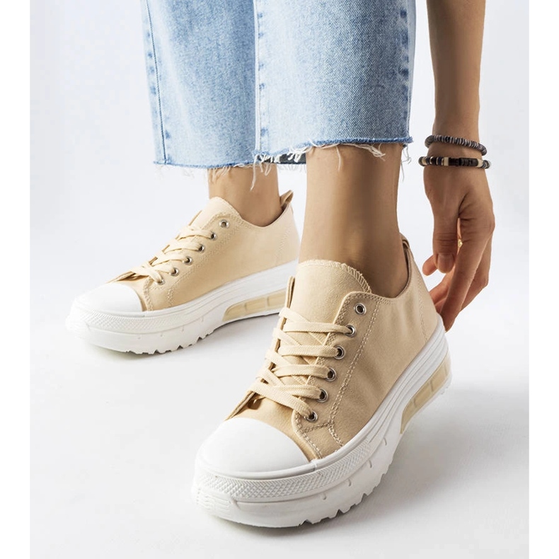 Sneaker beige con plateau di Hawthorne 1