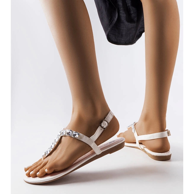 Sandali bianchi con zirconi di Larocque bianco 1