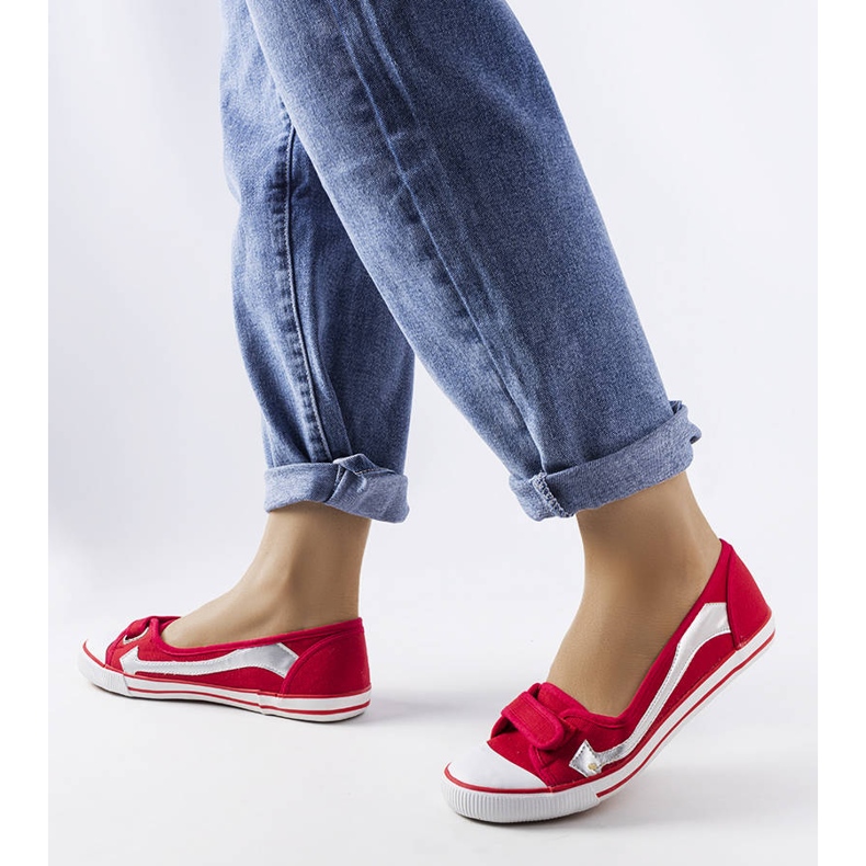 Sneaker in tessuto rosso di Winifred 1