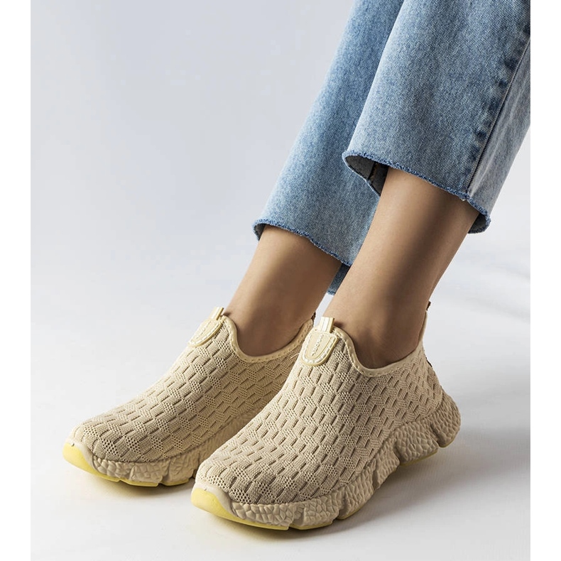 Sneaker slip-on sportive beige chiaro di Obenor 1