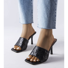 Eleganti sandali neri con tacco di Cambrina nero 1