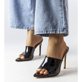 Sandali in vernice nera di Wasima nero 1