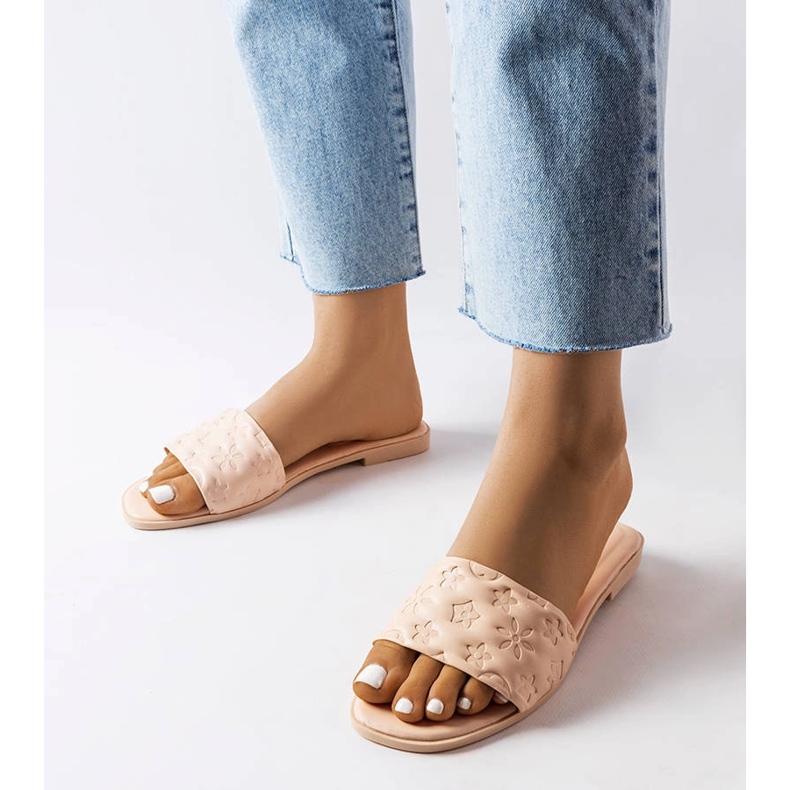Sandali piatti beige di Amalie 1