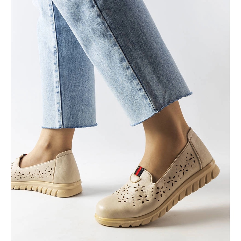 Mocassini leggeri beige di Joli 1