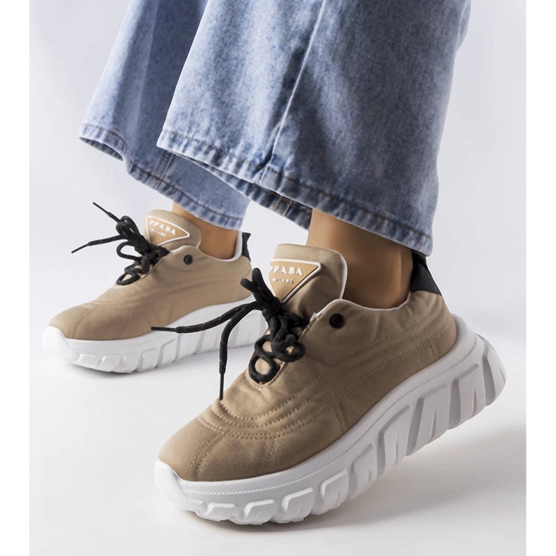 Sneaker beige scuro di Aisys 1