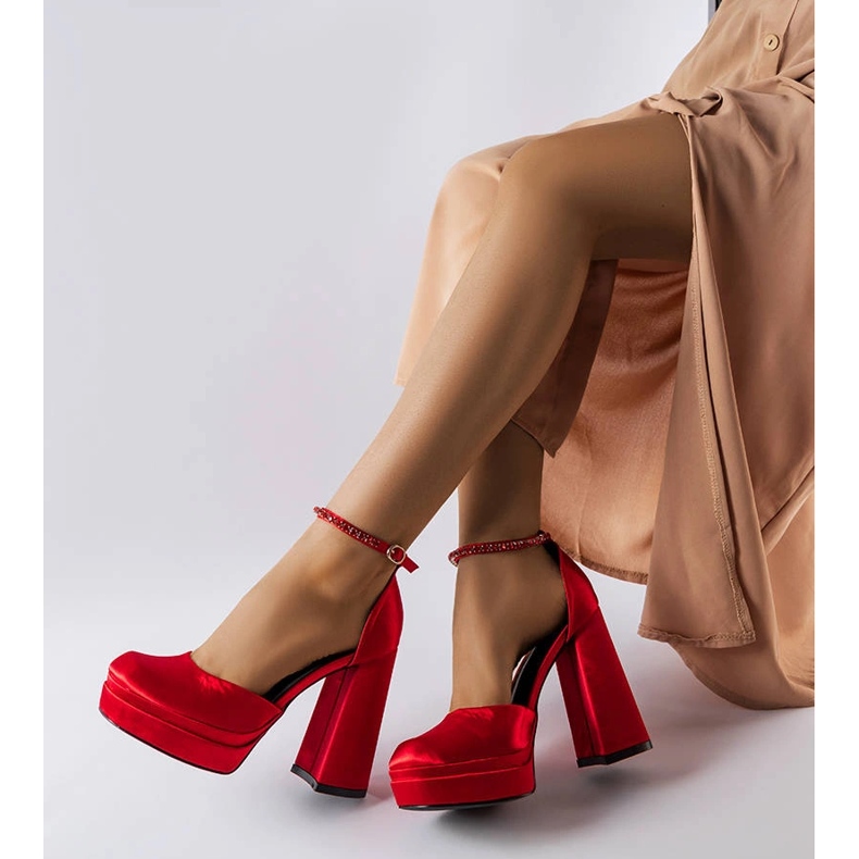 Décolleté rosse con tacco alto di Elida rosso 1