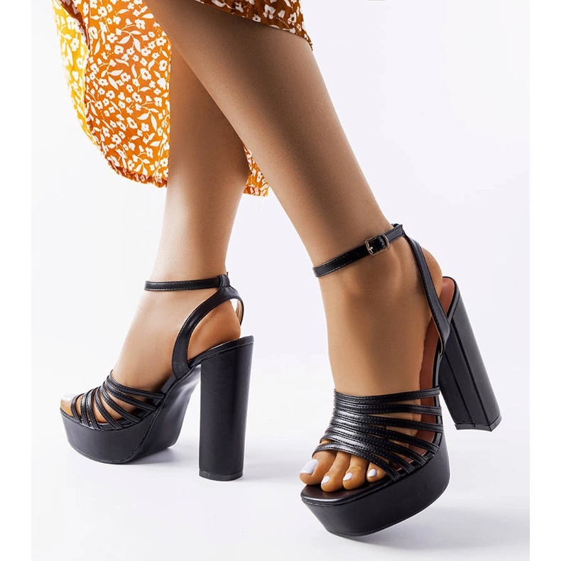 Chunky sandali neri di Ariande nero 1