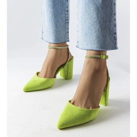 Décolleté verdi con tacco di Stella verde 1