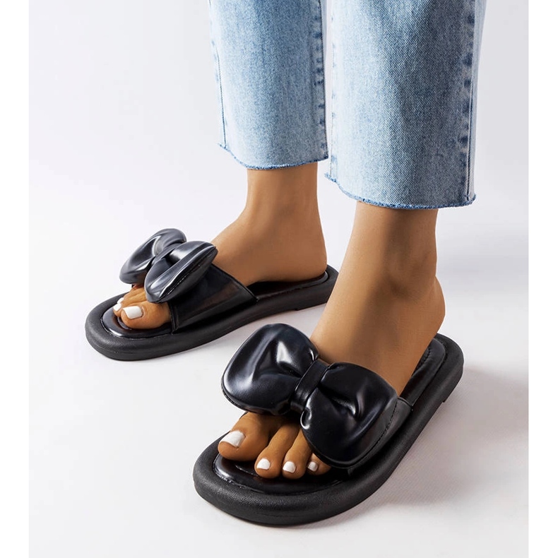 Pantofole nere con fiocco di Lende nero 1