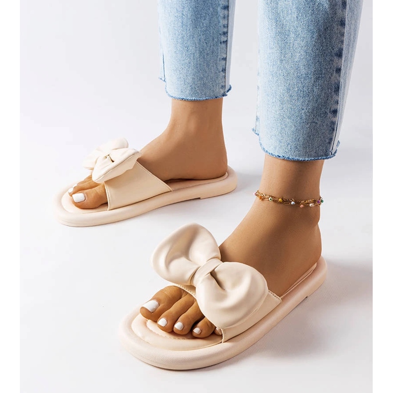 Inna Pantofole con fiocco beige di Lende 1