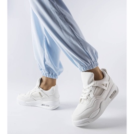 Sneakers bianche di materiali combinati Malas bianco 1