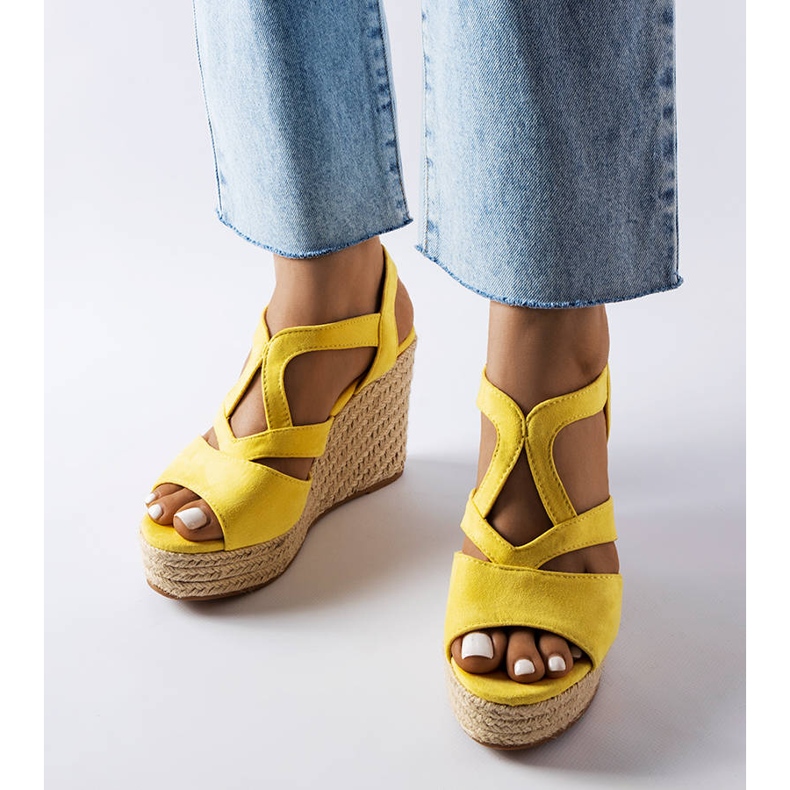 Espadrillas con zeppa di colore giallo di Bois 1