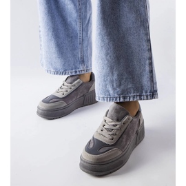 Sneakers con plateau di colore grigio di Fabienne 1