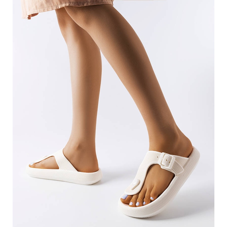 Infradito bianche sulla piattaforma Moretti bianco 2