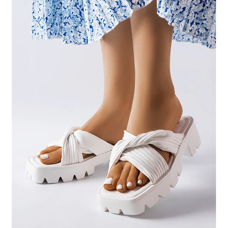 Ciabatte Dubé bianche con suola trattore beige 1